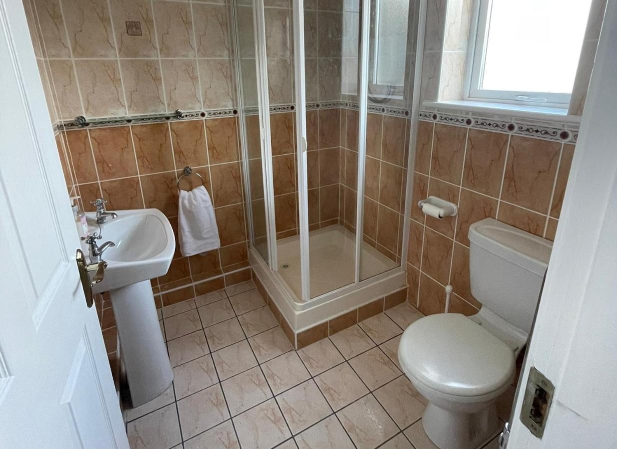 Ballycotton Holiday Apartment No 6 By Trident Holiday Homes Dış mekan fotoğraf