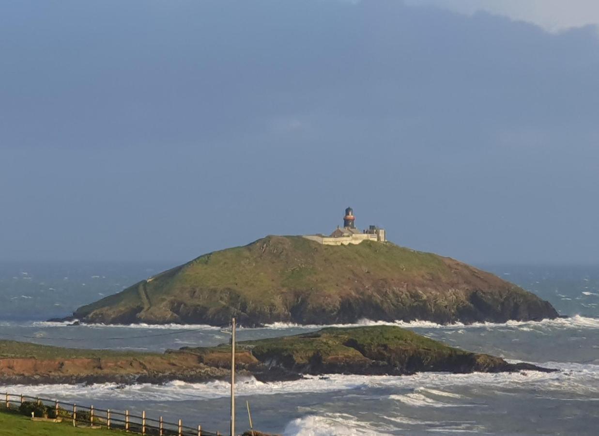 Ballycotton Holiday Apartment No 6 By Trident Holiday Homes Dış mekan fotoğraf