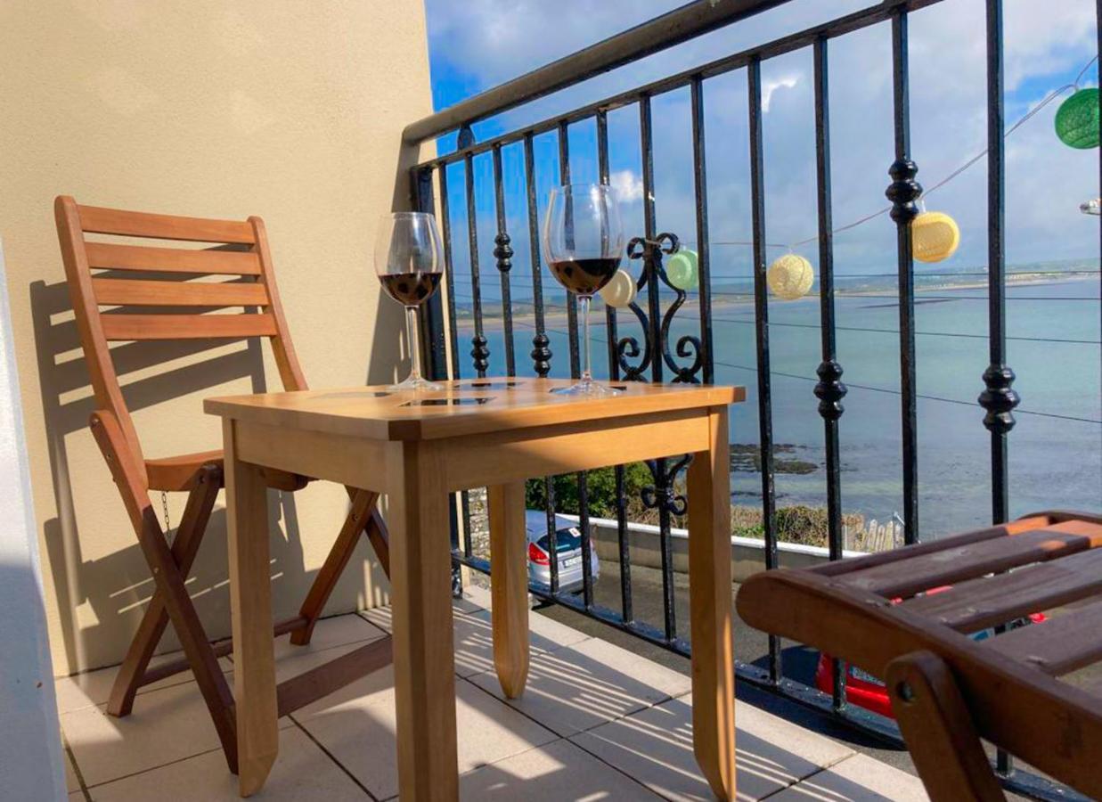 Ballycotton Holiday Apartment No 6 By Trident Holiday Homes Dış mekan fotoğraf