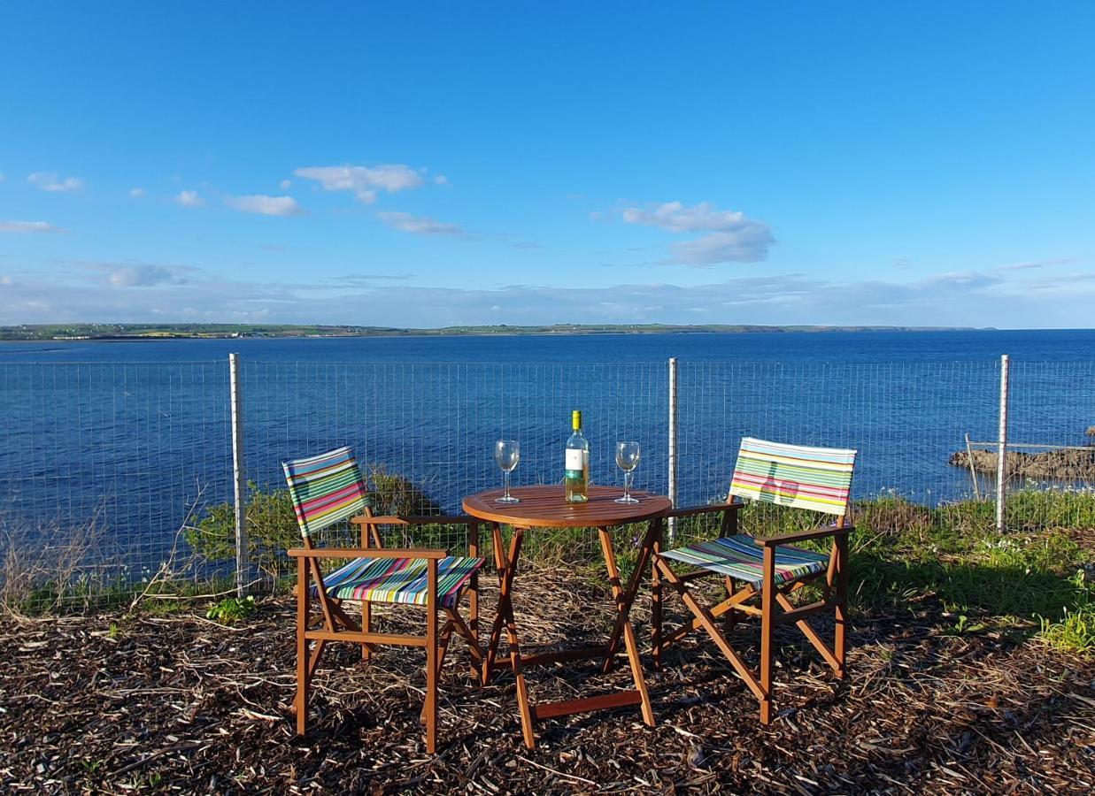 Ballycotton Holiday Apartment No 6 By Trident Holiday Homes Dış mekan fotoğraf